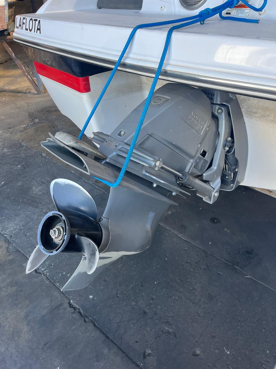 Four Winns 190 2013 Volvo 225 